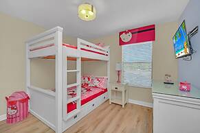 Perfect for Families! Comfortable Villa With Private Pool Area, Close 