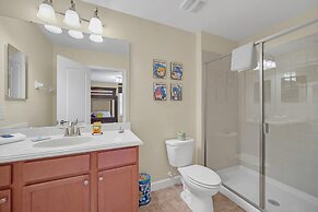 Perfect for Families! Comfortable Villa With Private Pool Area, Close 