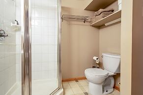 CENTRALLY Located 3-Br Home | TRUE Ski In/Out | FREE access to Pools &