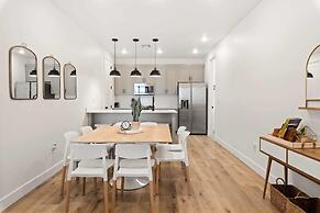 Chillin Out Maxin #96 by RedAwning