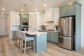 The Piers at Desert Color Combo #43 and #47 by RedAwning