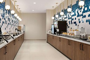 La Quinta Inn & Suites by Wyndham Denver Parker