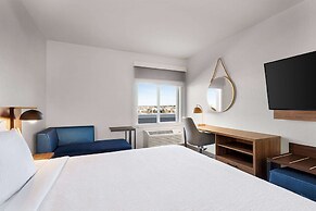 La Quinta Inn & Suites by Wyndham Denver Parker