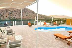 Gorgeous Lake Kournas Villa Brand New Private Pool