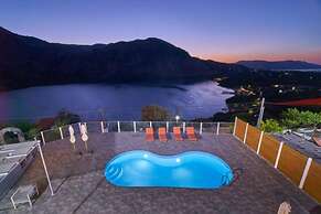 Gorgeous Lake Kournas Villa Brand New Private Pool