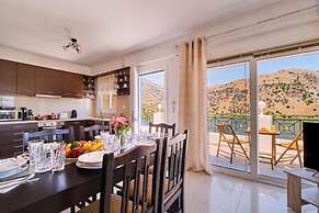 Gorgeous Lake Kournas Villa Brand New Private Pool