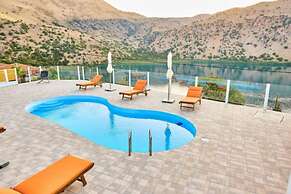 Gorgeous Lake Kournas Villa Brand New Private Pool