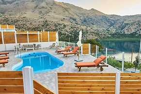 Gorgeous Lake Kournas Villa Brand New Private Pool