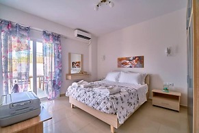 Gorgeous Lake Kournas Villa Brand New Private Pool