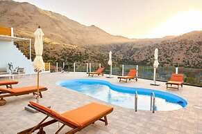 Gorgeous Lake Kournas Villa Brand New Private Pool