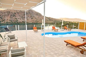 Stunning Lake Kournas Retreat 2 New Private Pool