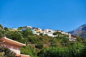 Stunning Lake Kournas Retreat 2 New Private Pool