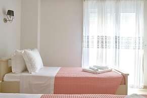 Stunning Lake Kournas Retreat 2 New Private Pool