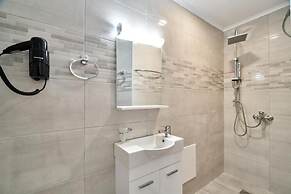 Stunning Lake Kournas Retreat 2 New Private Pool