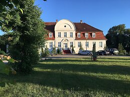 Jagdschloss Lalendorf