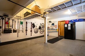 Creekside At Northstar 4 Bedroom Home by RedAwning