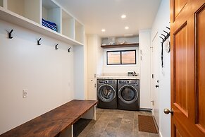 Creekside At Northstar 4 Bedroom Home by RedAwning