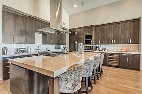 Gorgeous Five Bedroom Penthouse in the Heart of Park City 5 Apartment 