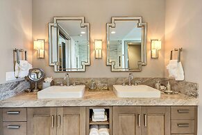 Gorgeous Five Bedroom Penthouse in the Heart of Park City 5 Apartment 