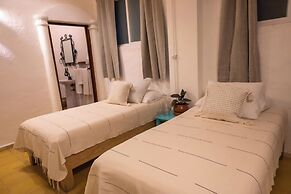 Sayulita Central Hotel
