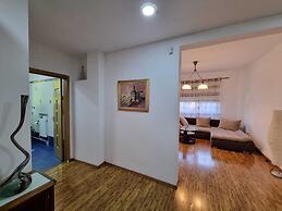 Spacious Apartment In The Centre Of The Capital