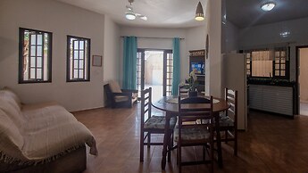 Piscina Aquecida, Ar Condicionado, Área Gourmet, Bilhar