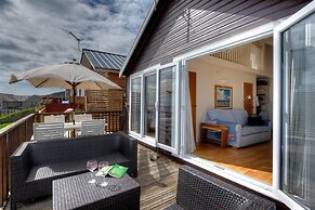 8 Bowling Green Chalets