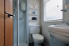 8 Bowling Green Chalets