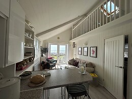 8 Bowling Green Chalets