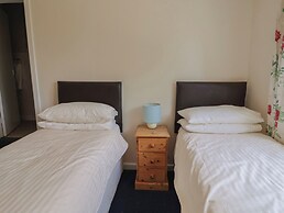 The Orchard Country House