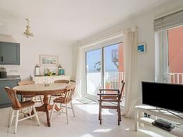 1 Bay View Court