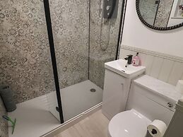 1 Bay View Court