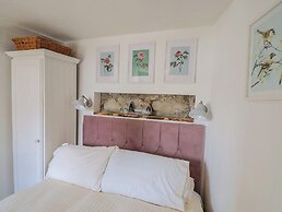 Cleve Cottage