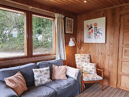 10 Pinewood Retreat
