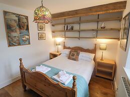 Coombe Street Cottage