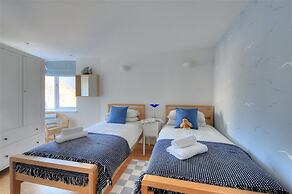 No. 2, 26 Broad Street