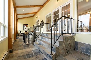 LUXURIOUS 5,500 sqft Home: 5 Br/5 Ba | PRIVATE Pool & Hot Tub | STEPS 