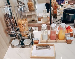 FOX Lite Hotel Grogol Jakarta