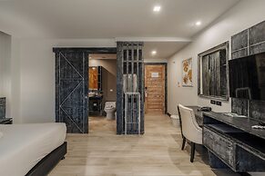 Coco Paradiso Phuket Hotel