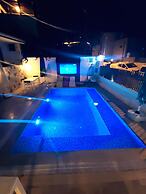 Exen By Weekend Otel