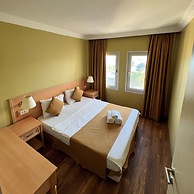 Exen By Weekend Otel