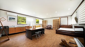 Pocheon Bearhill Pension