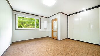 Pocheon Bearhill Pension