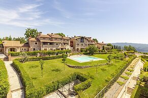 The Tower With Amazing View Shared Pool