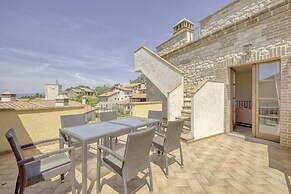 The Tower With Amazing View Shared Pool