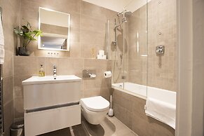 Windsor Castle Apartments