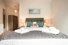 Windsor Castle Apartments