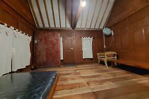 Mbok Niem Cafe and Cottage