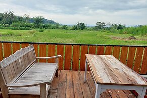 Mbok Niem Cafe and Cottage