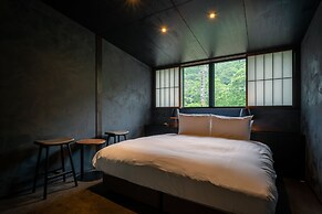 BYAKU Narai